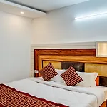 Hotel Whispering Oaks Chandigarh