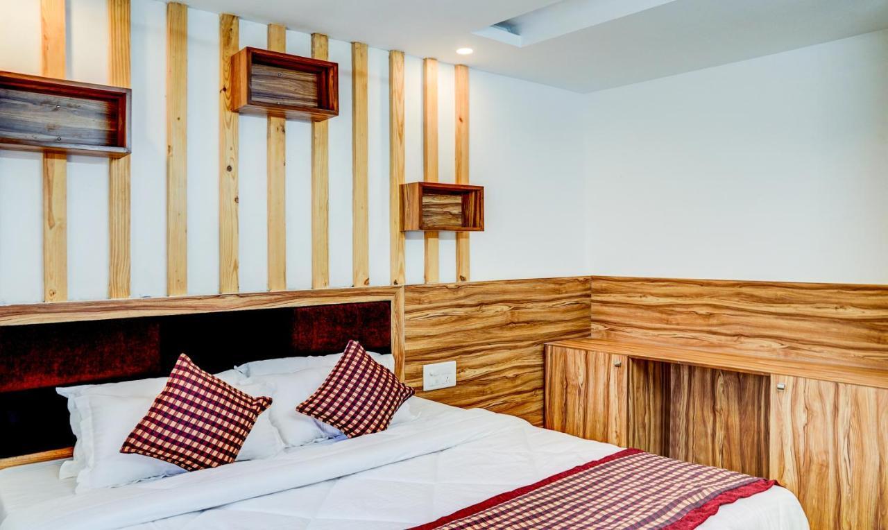 Hotel Whispering Oaks Chandigarh